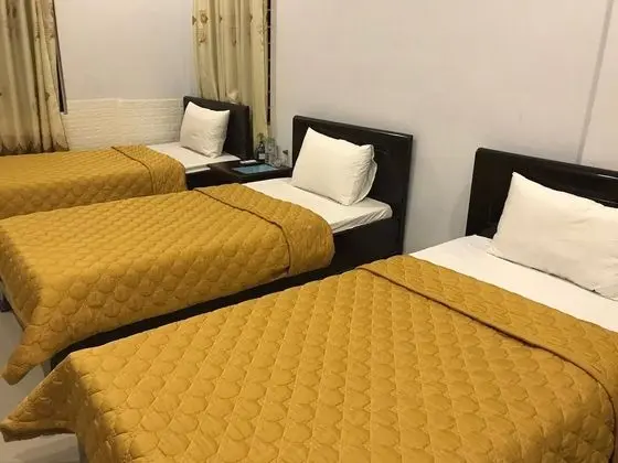 Üç Kişilik Oda
