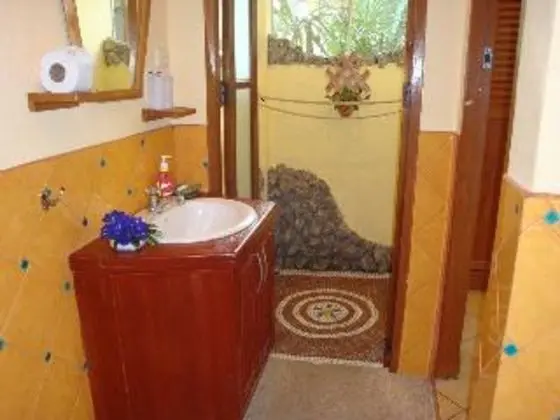 1 Çift Kişilik Veya 2 Tek Kişilik Yatak