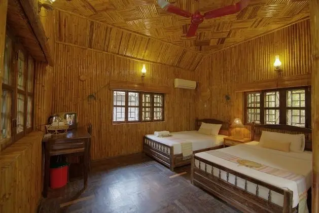 Private Palm Bungalow Twin