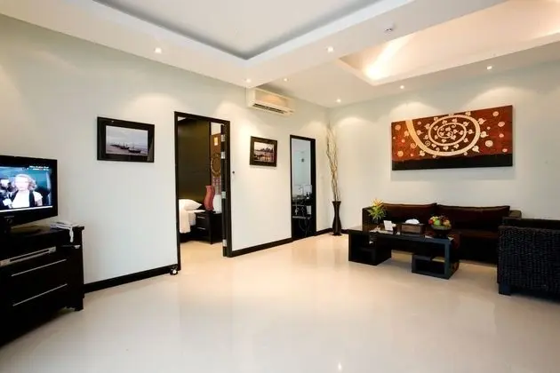 Deluxe Suite One Bed Room