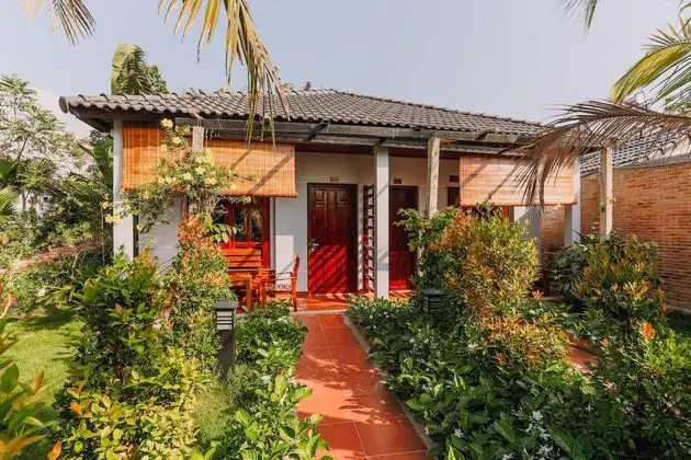 Classic Bungalov, Havuz Manzaralı