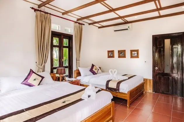 Classic Bungalov, Havuz Manzaralı