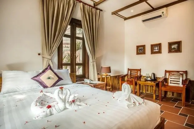 Deluxe Bungalov, 1 Yatak Odası, Havuz Manzaralı
