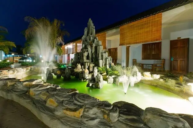 Deluxe Bungalov, 1 Yatak Odası, Havuz Manzaralı