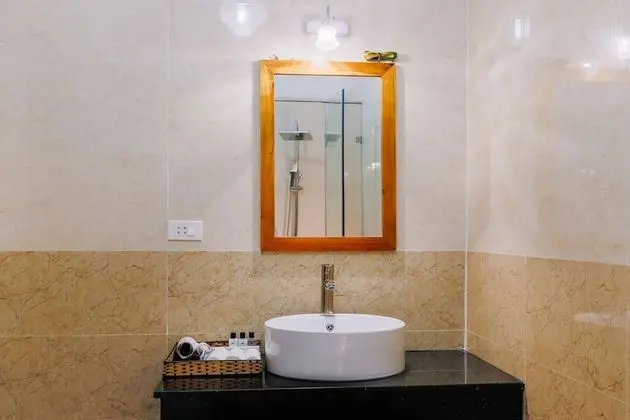 Deluxe Bungalov, 1 Yatak Odası, Havuz Manzaralı
