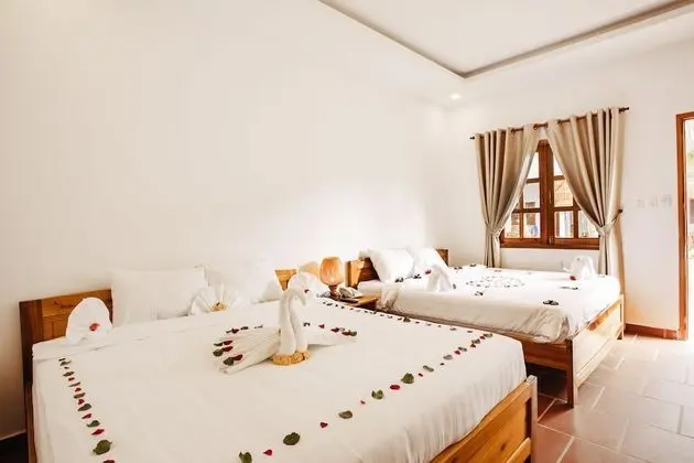 Family Bungalov, 1 Yatak Odası, Havuz Manzaralı