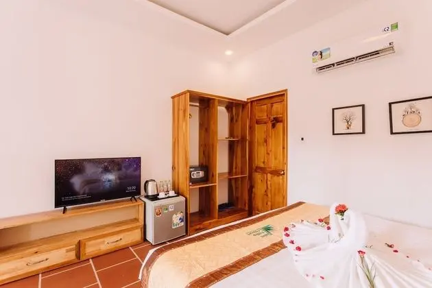 Family Bungalov, 1 Yatak Odası, Havuz Manzaralı