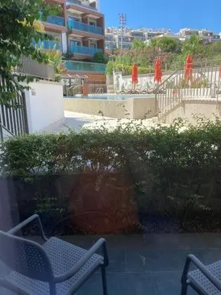 Deluxe Oda Alt Kat, Bahçe Manzaralı, Balkonlu