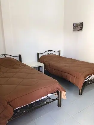 Oda, 2 Tek Kişilik Yatak