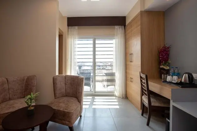 Deluxe Tek Büyük Yataklı Oda