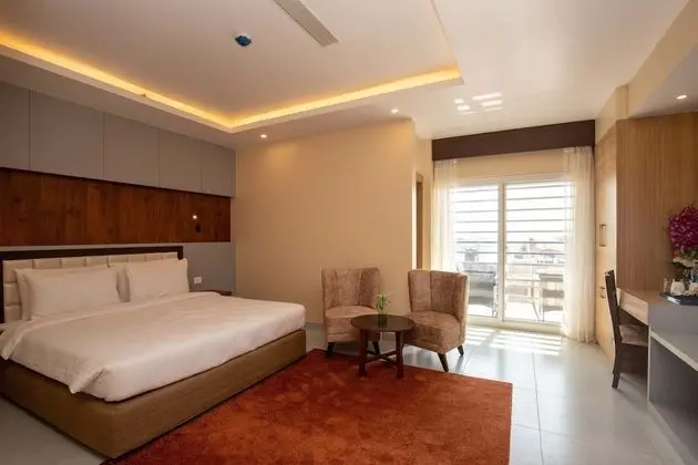 Deluxe Tek Büyük Yataklı Oda
