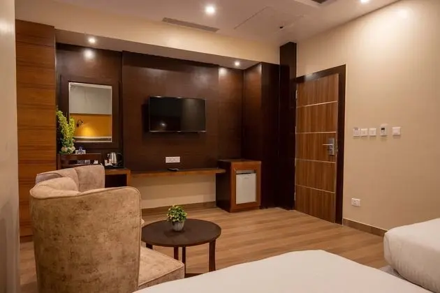 Deluxe Tek Büyük Yataklı Oda