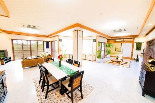Deluxe Villa, Sigara İçilmez