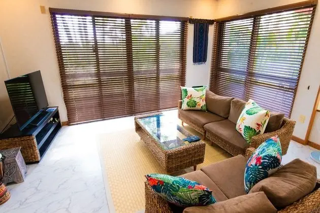 Deluxe Villa, Sigara İçilmez
