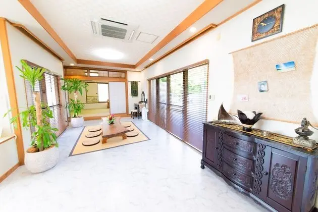 Deluxe Villa, Sigara İçilmez