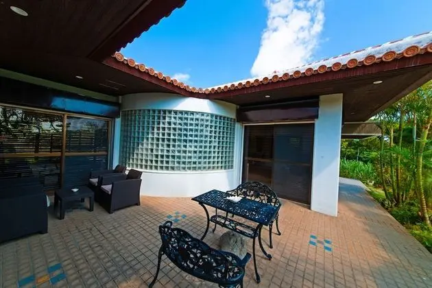 Deluxe Villa, Sigara İçilmez