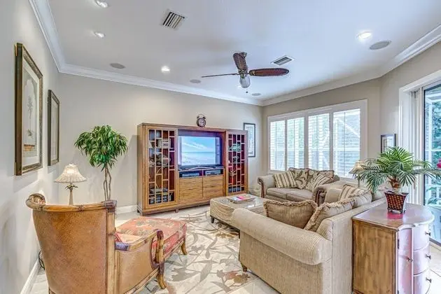 Ev (Palm Island Canal Home - 4 BR)