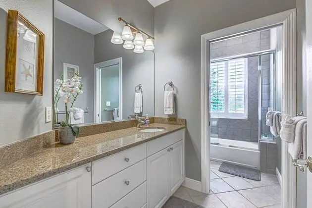 Ev (Palm Island Canal Home - 4 BR)
