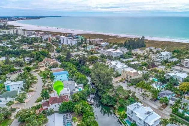 Ev (Palm Island Canal Home - 4 BR)
