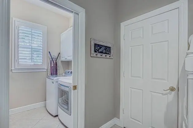 Ev (Palm Island Canal Home - 4 BR)