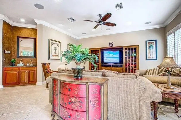 Ev (Palm Island Canal Home - 4 BR)