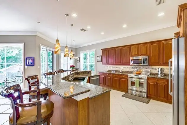 Ev (Palm Island Canal Home - 4 BR)