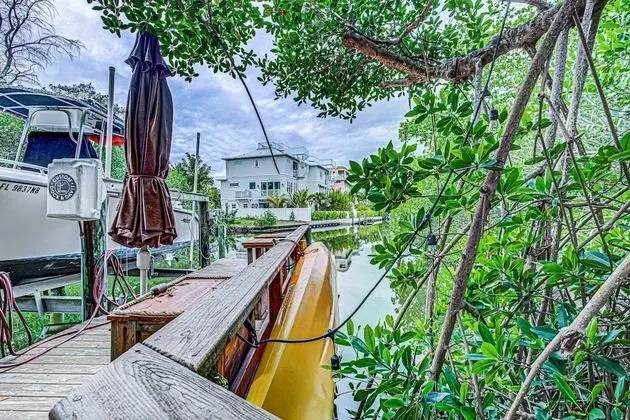 Ev (Palm Island Canal Home - 4 BR)