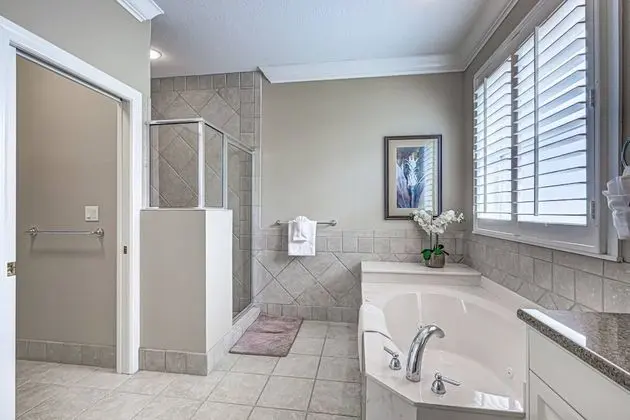 Ev (Palm Island Canal Home - 4 BR)