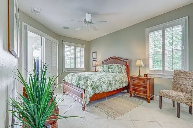 Ev (Palm Island Canal Home - 4 BR)