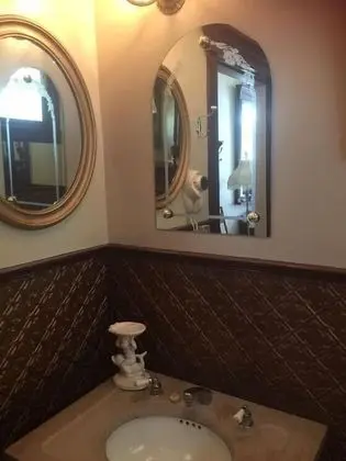Luxury Oda, 1 Büyük (Queen) Boy Yatak ve Çekyat