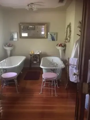 Luxury Oda, 1 Büyük (Queen) Boy Yatak ve Çekyat