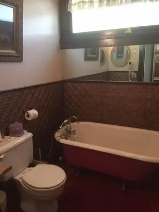 Luxury Oda, 1 Büyük (Queen) Boy Yatak ve Çekyat