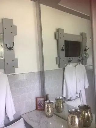 Luxury Oda, 1 Büyük (Queen) Boy Yatak ve Çekyat