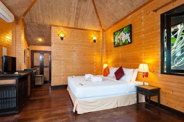 Superior Bungalow (Air Con)