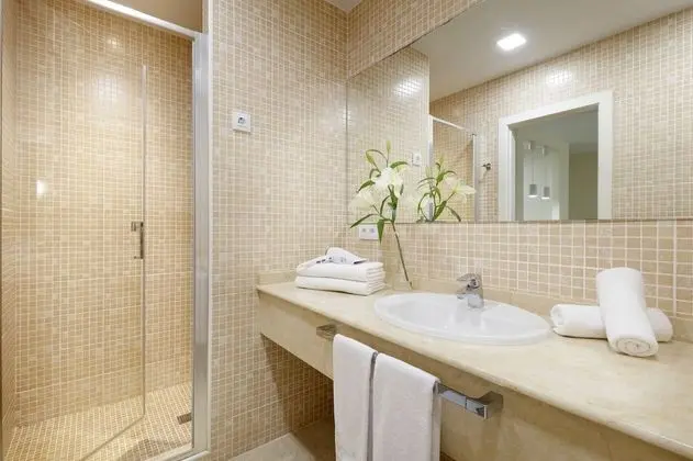 Apart Daire, 2 Yatak Odası, Balkon