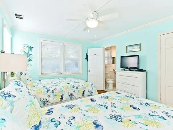 Ev, Birden Çok Yatak, Havuz Kullanımı, Havuz Manzaralı