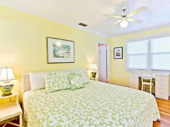 Ev, Birden Çok Yatak, Havuz Kullanımı, Havuz Manzaralı