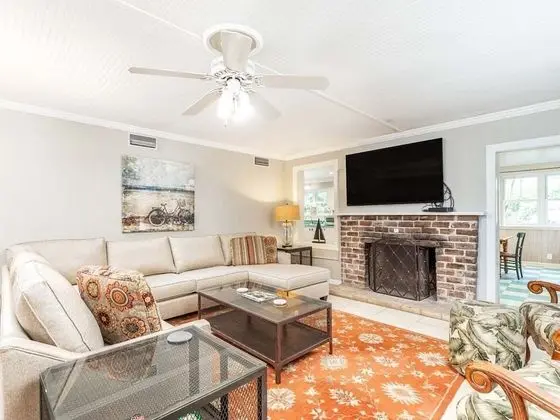 Ev, Birden Çok Yatak, Havuz Kullanımı, Havuz Manzaralı