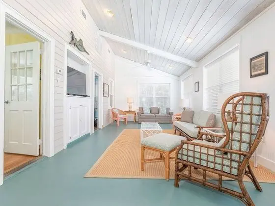 Ev, Birden Çok Yatak, Havuz Kullanımı, Havuz Manzaralı