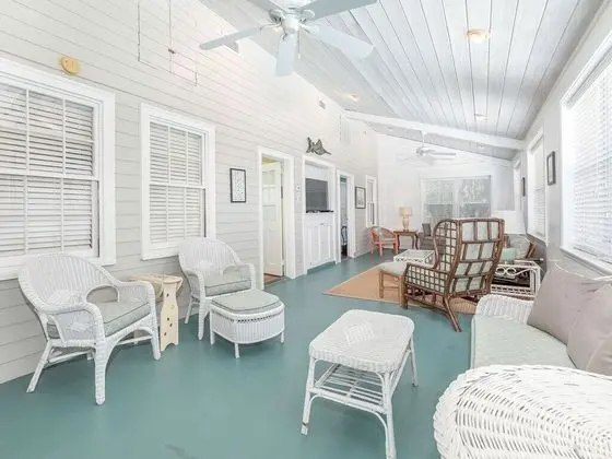 Ev, Birden Çok Yatak, Havuz Kullanımı, Havuz Manzaralı