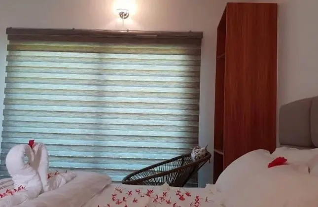 Economy Tek Büyük veya İki Ayrı Yataklı Oda