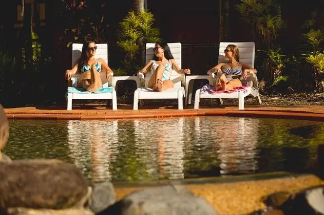 Oda, Havuz Manzaralı