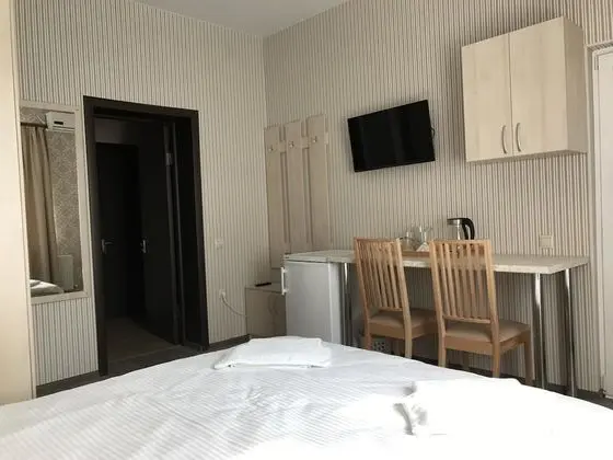 Standard Tek Büyük Yataklı Oda