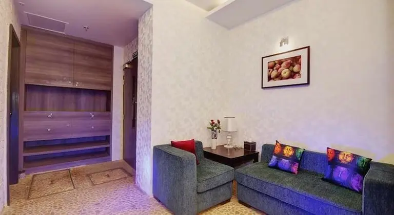 Deluxe Oda, 1 En Büyük (King) Boy Yatak, Şehir Manzaralı