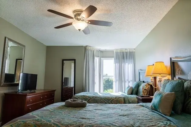 Stüdyo (Double bed studio with community pool)