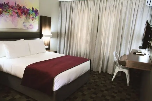 Standard Twin Room (5)