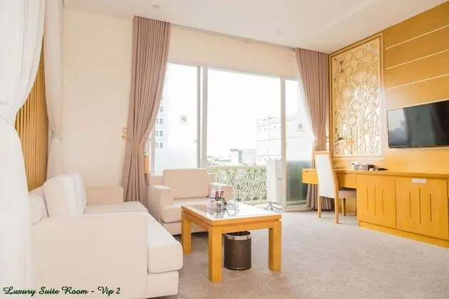Luxury Süit, 1 Büyük (Queen) Boy Yatak, Sıcak Su Havuzu, Şehir Manzaralı