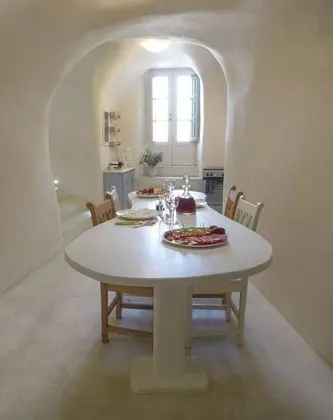 Traditional Ev (Cave House)