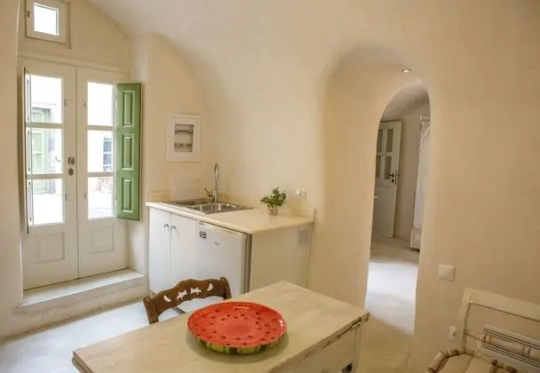 Traditional Süit (Cave Studio)