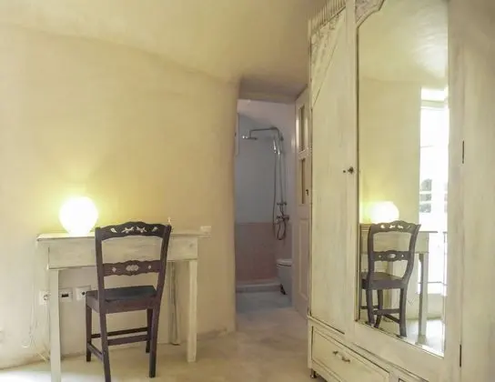 Traditional Süit (Cave Studio)
